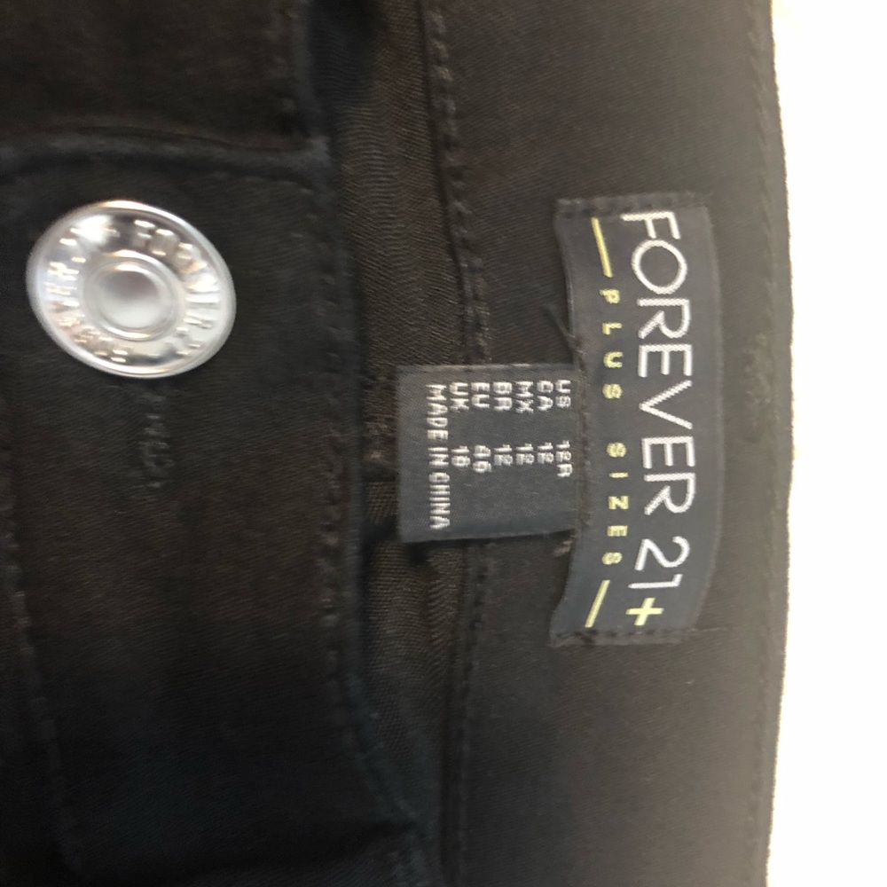 Forever 21 plus black skinny jeans, 12R, NWOT - Picture 6 of 8